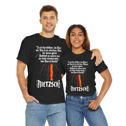 Unisex-T-Shirt aus Baumwolle - Friedrich Nietzsche | Wahrheit